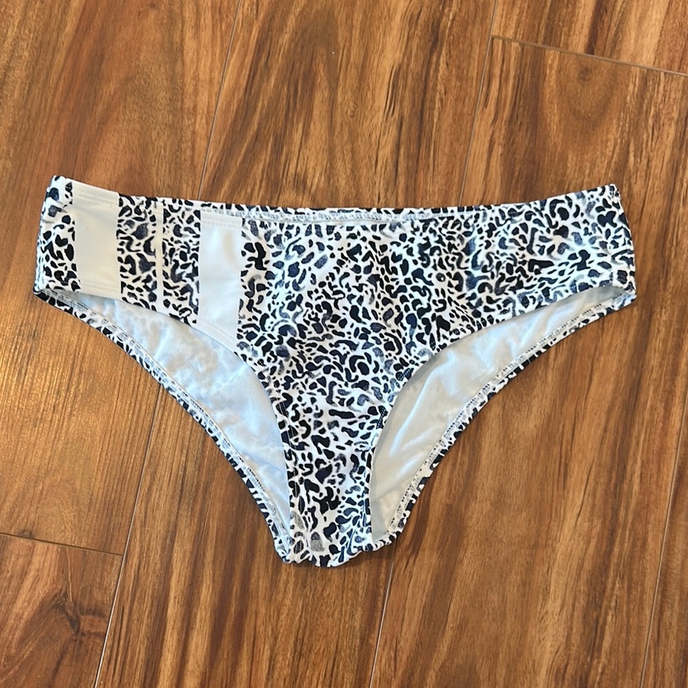 Athleta Zimbabwe Bikini Bottom